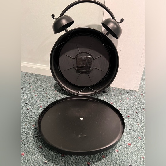 CLOCK - Picture 5 of 6